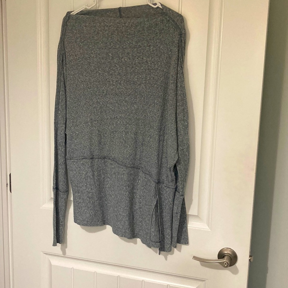 Free People London Town asymmetrical gray top S